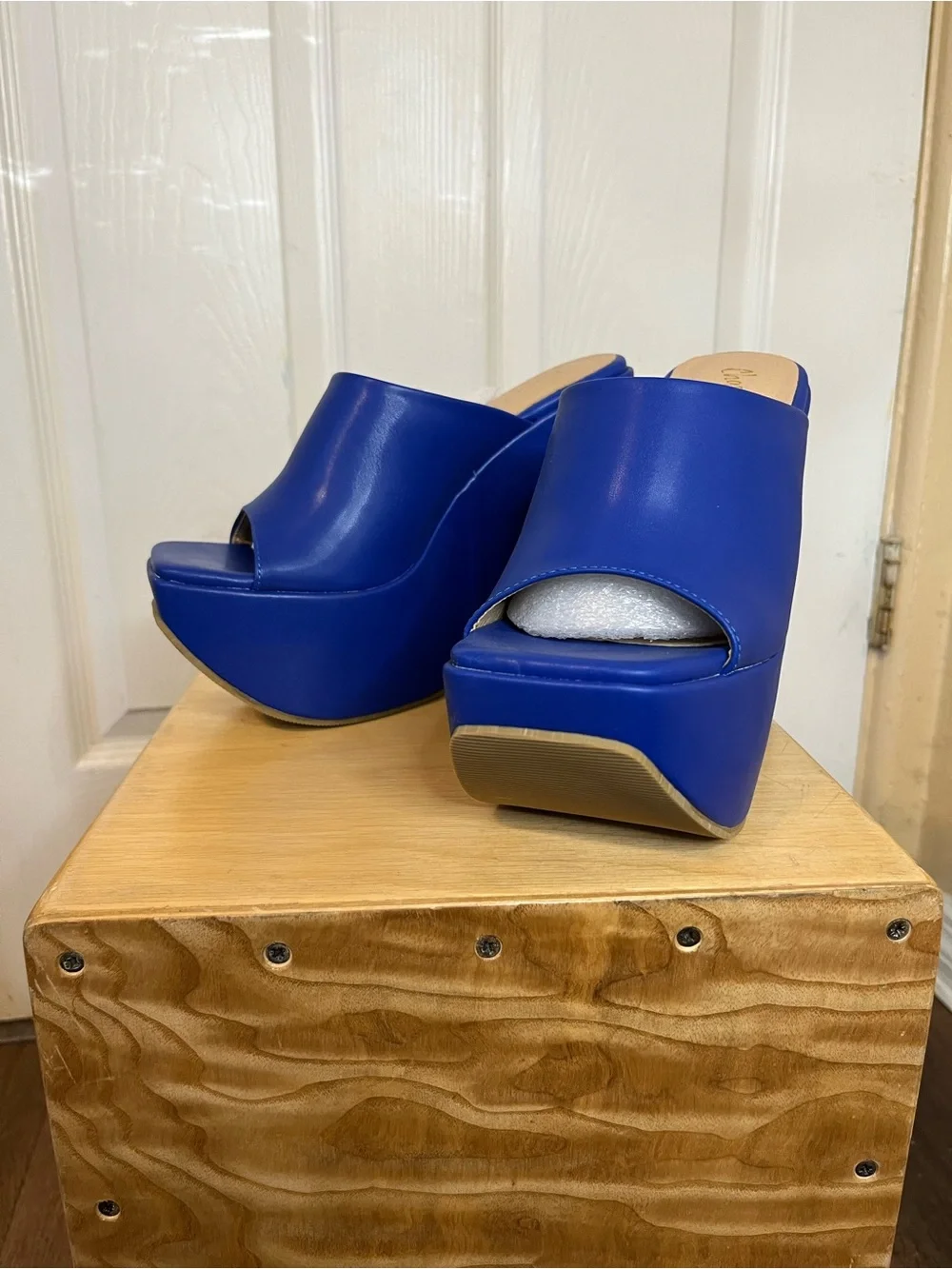 Chase + Chloe Astra Electric Blue Platform Open Toe Wedge Mules NWB